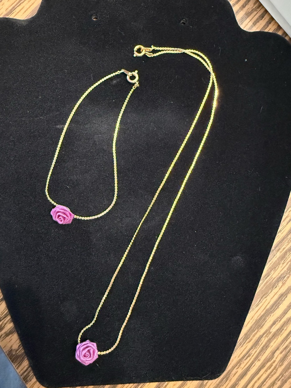 Vintage Gold-Tone Purple Silk Rosette Pendant Necklace and Bracelet Set